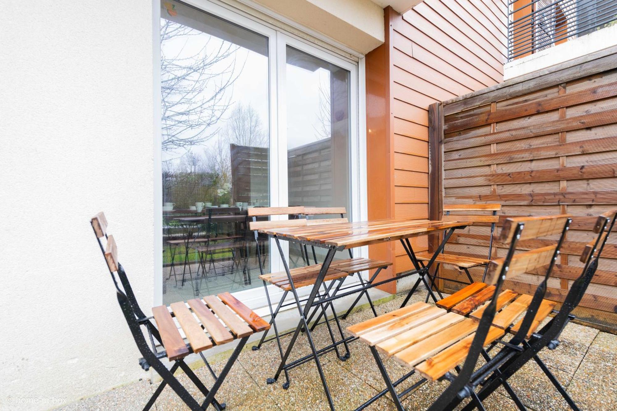 Hébergement de vacances A 10 Min: Maison Paisible 8p, Wifi, Parking